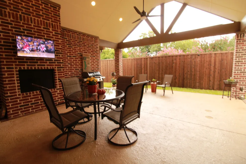 Enclosed Patio by Chellyanna - Custom Homes, Additions, Renovations - Photo 14