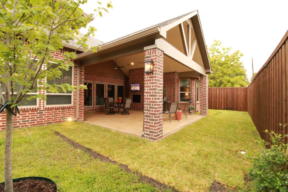 Enclosed Patio by Chellyanna - Custom Homes, Additions, Renovations - Photo 11