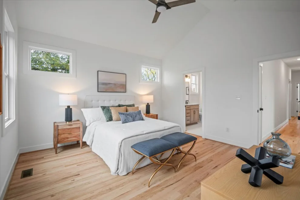 Chic Modern Farmhouse by Keel Custom Homes - Photo 3