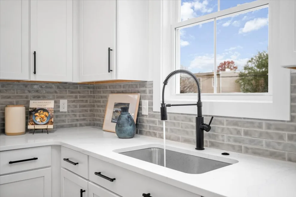 Chic Modern Farmhouse by Keel Custom Homes - Photo 8