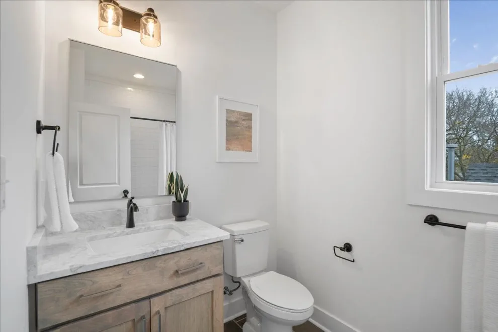 Chic Modern Farmhouse by Keel Custom Homes - Photo 6