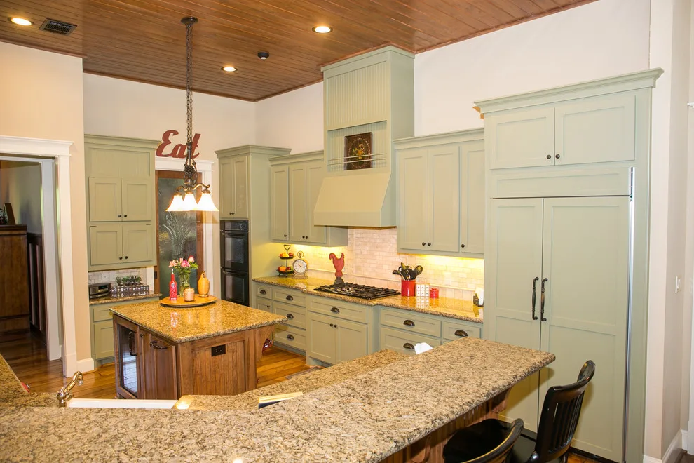 Artisan in High Meadow Ranch by J.W. Neathery Custom Home Craftsman - Photo 6
