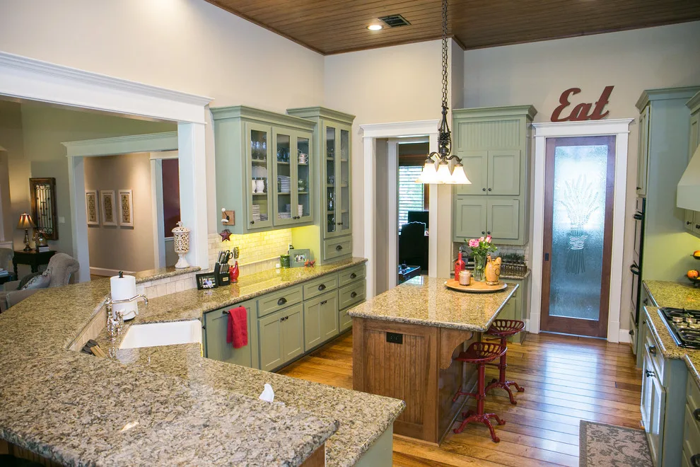 Artisan in High Meadow Ranch by J.W. Neathery Custom Home Craftsman - Photo 14