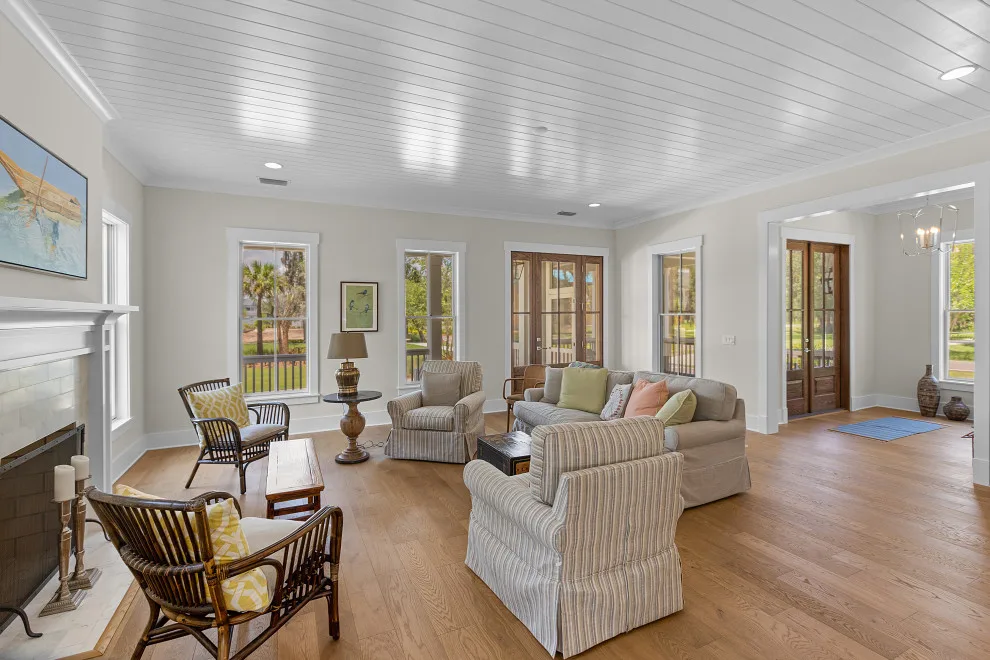 Heritage Well Estate by Riverside Homes Custom - Photo 22