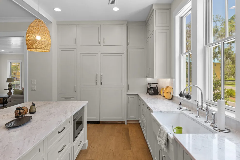 Heritage Well Estate by Riverside Homes Custom - Photo 9