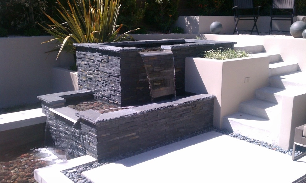 Contemporary Desert Fountains by XL Landscape Development - Photo 2