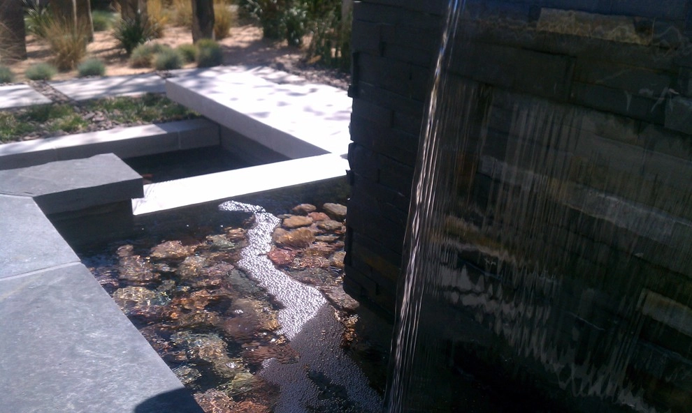 Contemporary Desert Fountains by XL Landscape Development - Photo 3