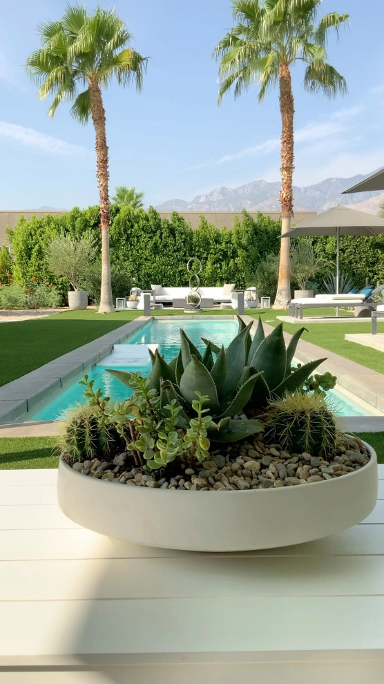 Yolac & Lloyd Landscape Design - Photo 8