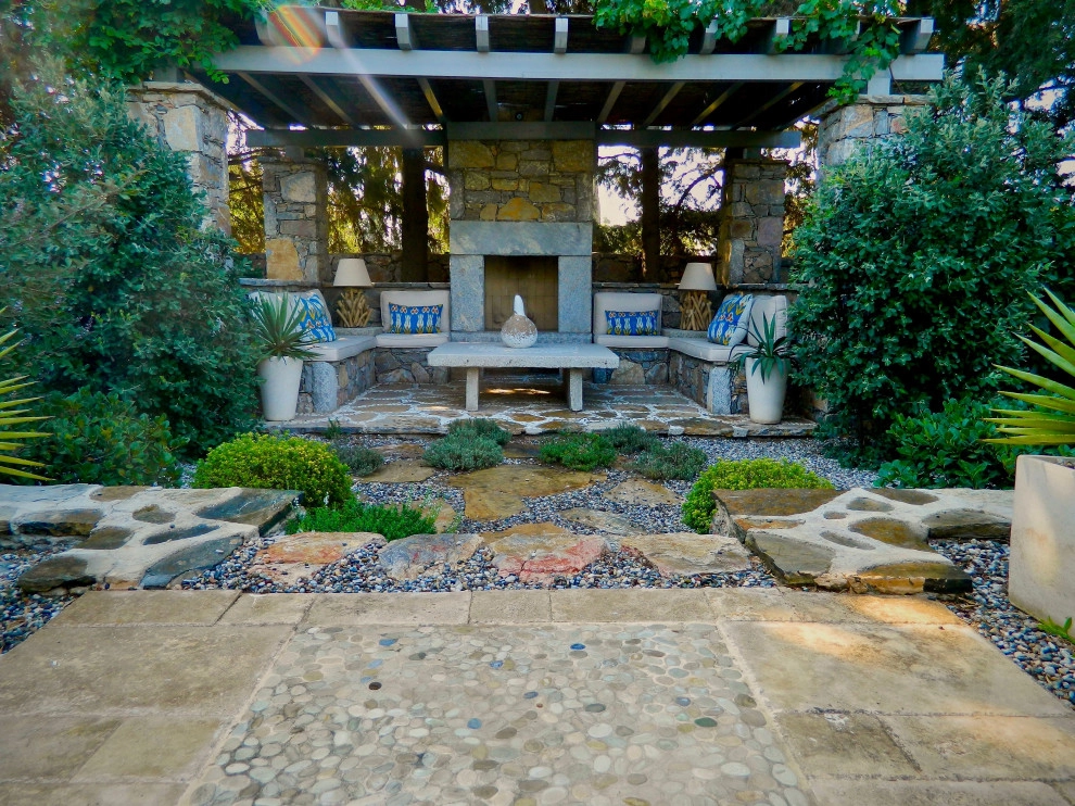 Yolac & Lloyd Landscape Design - Photo 2