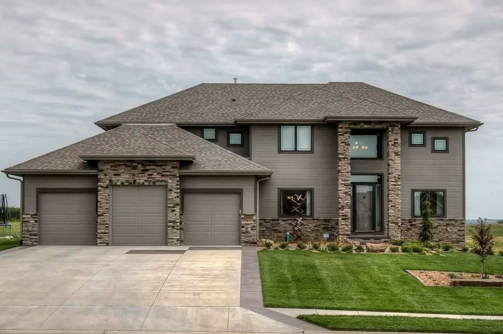 bespoke two-story residence by Empire Homes And Remodeling Inc. - Photo 4