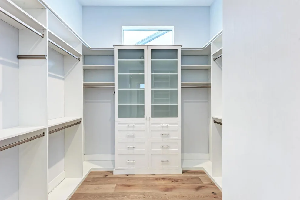 Tailored Residence on Mainsail Lane by Lee Wetherington Homes - Photo 8