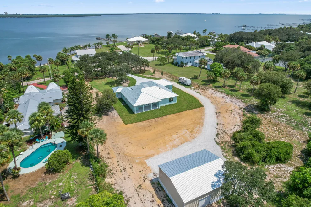 Bespoke Residence - Indian River by Homecrete Homes - Photo 12