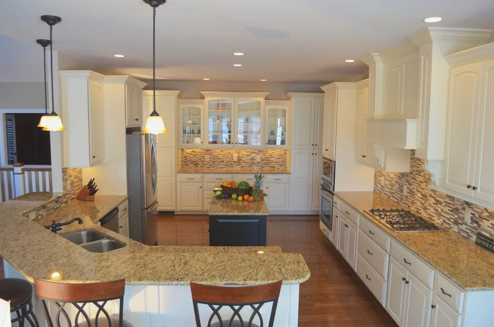 Tailored Residence - Lakeside Getaway by BrockWorks, Inc. - Photo 4