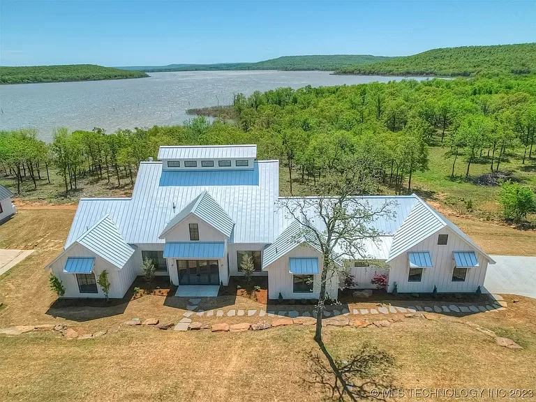 Bespoke Residence | Pebble Ridge Road - The Preserves at 9A by Walterbach Homes - Photo 5