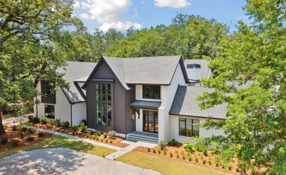Bespoke Residence: The Crescent - Charleston, SC by Arnett Construction And Arnett Custom Homes, LLC - Photo 6