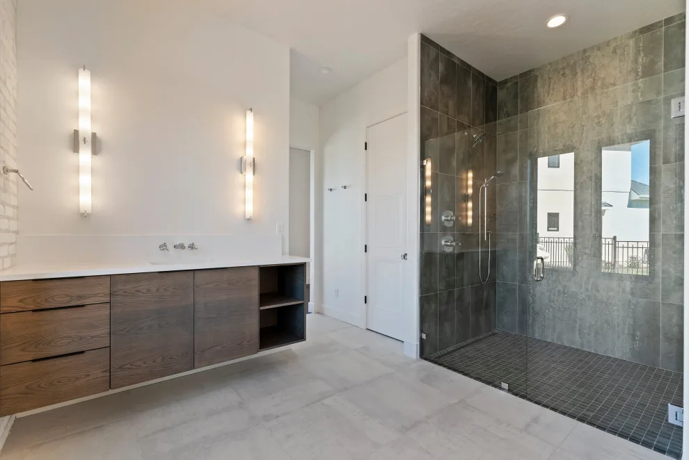 Tailored JB Contemporary Spanish by Gardner Homes by Gardner Homes - Photo 17