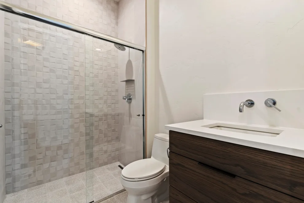 Tailored JB Contemporary Spanish by Gardner Homes by Gardner Homes - Photo 13