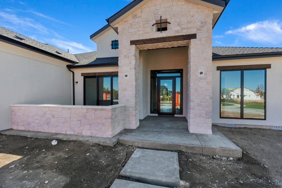Tailored JB Contemporary Spanish by Gardner Homes by Gardner Homes - Photo 19