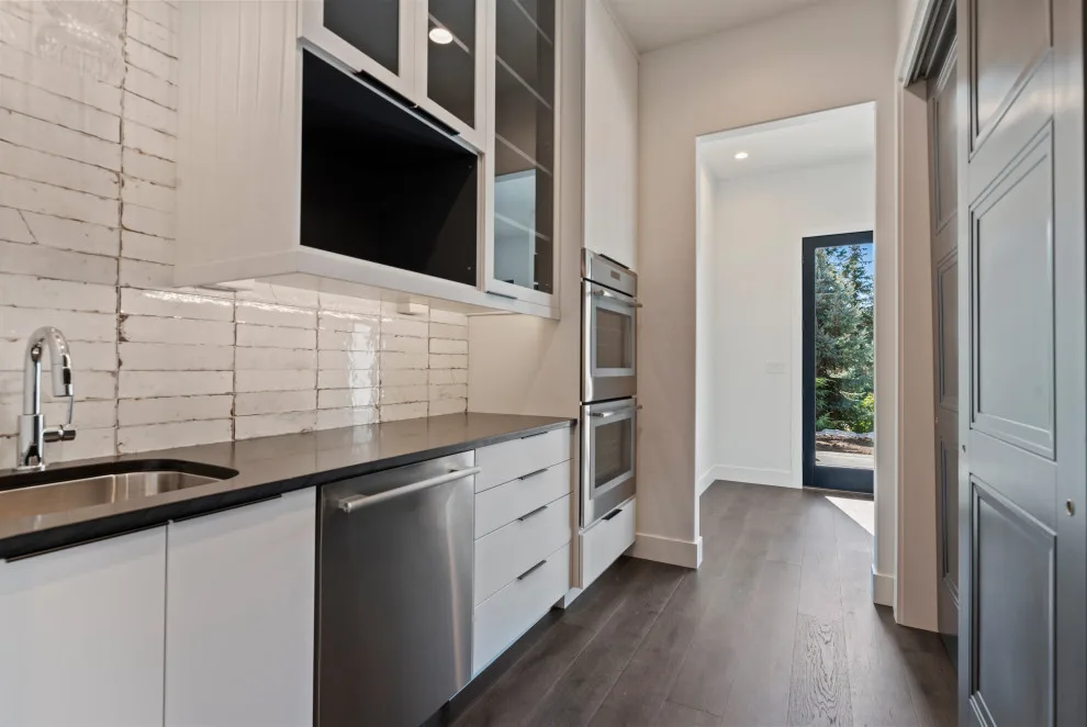 Tailored JB Contemporary Spanish by Gardner Homes by Gardner Homes - Photo 22