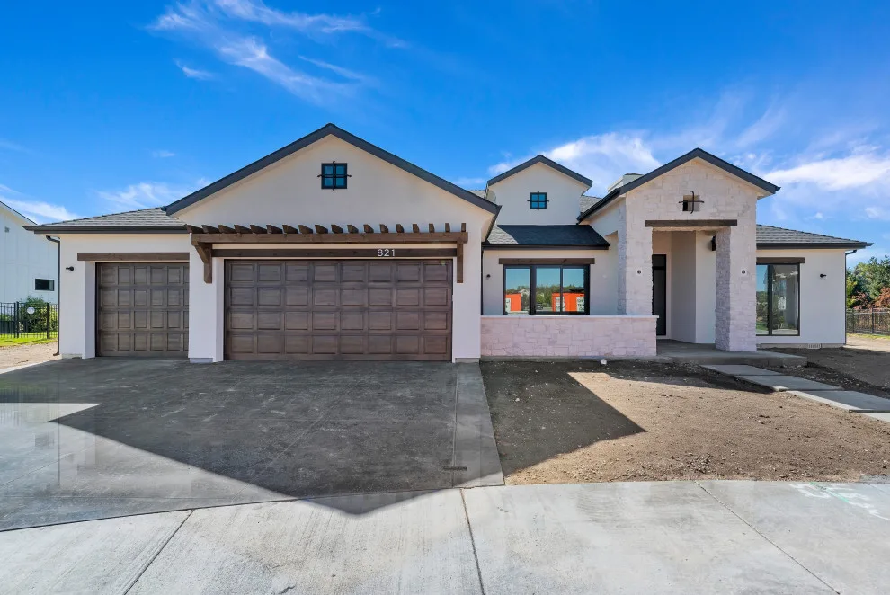 Tailored JB Contemporary Spanish by Gardner Homes by Gardner Homes - Photo 33