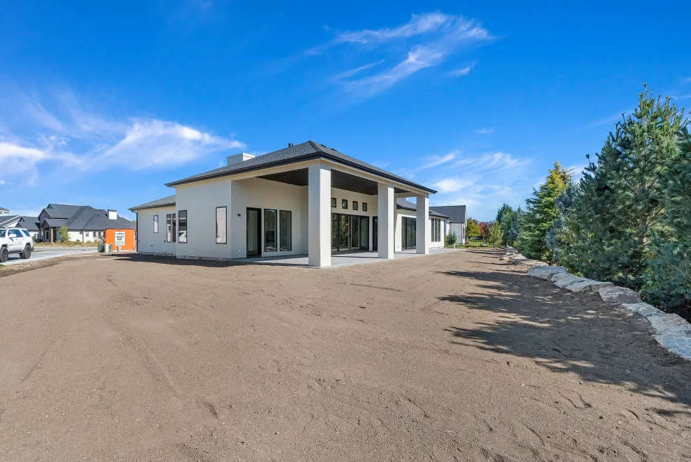 Tailored JB Contemporary Spanish by Gardner Homes by Gardner Homes - Photo 2