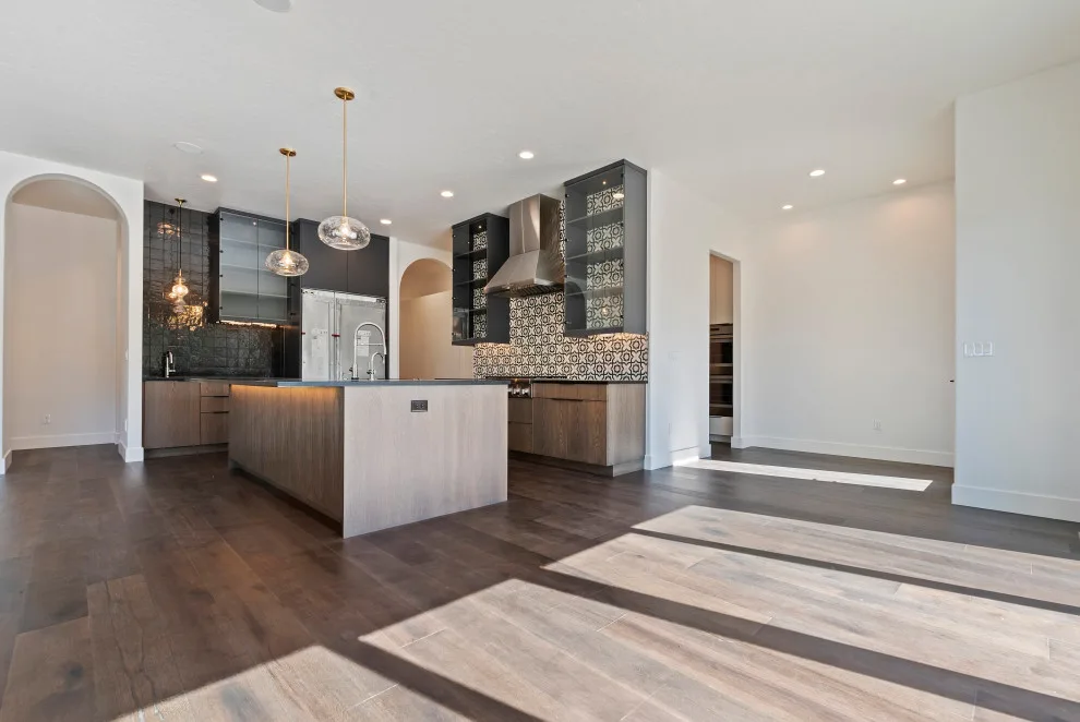 Tailored JB Contemporary Spanish by Gardner Homes by Gardner Homes - Photo 15