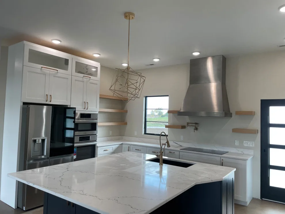 Bespoke Kitchens by Muntz Contracting - Photo 6