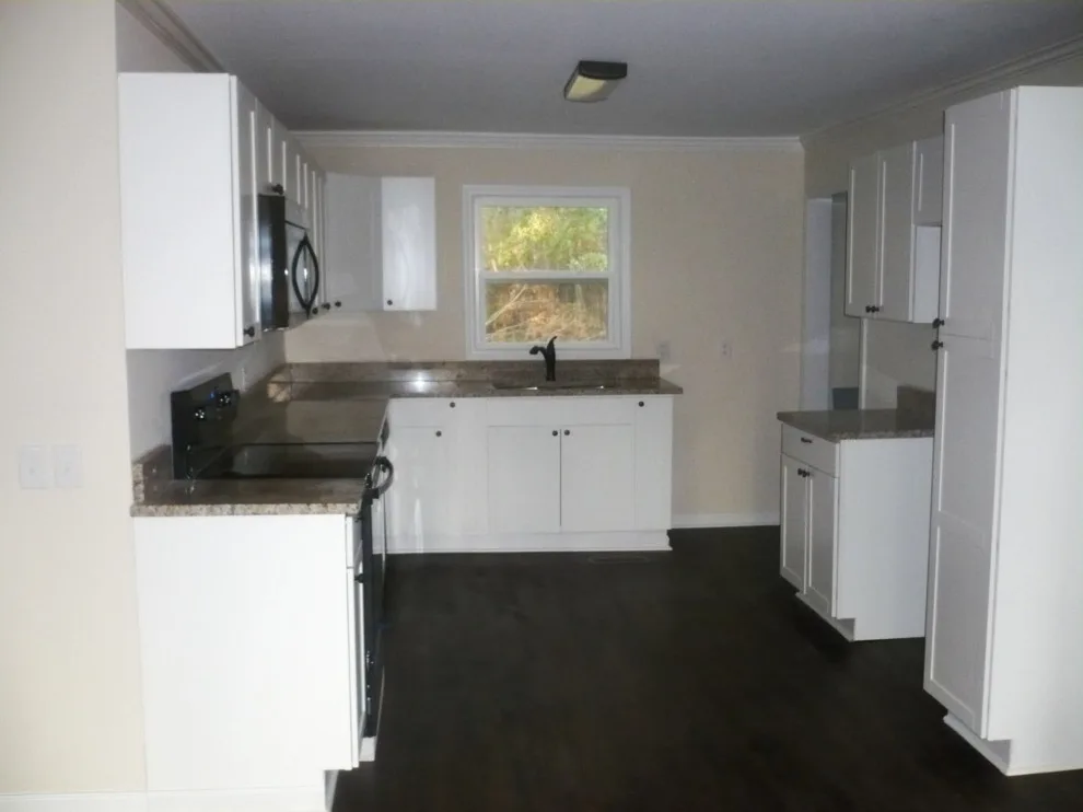 Carolina Home Sales And Construction, LLC - Photo 7