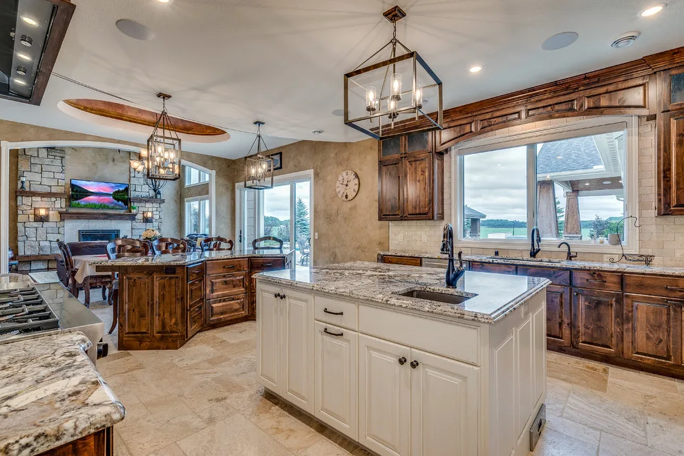 Bespoke Luxury Residence by Infinity Homes Inc. - Photo 5