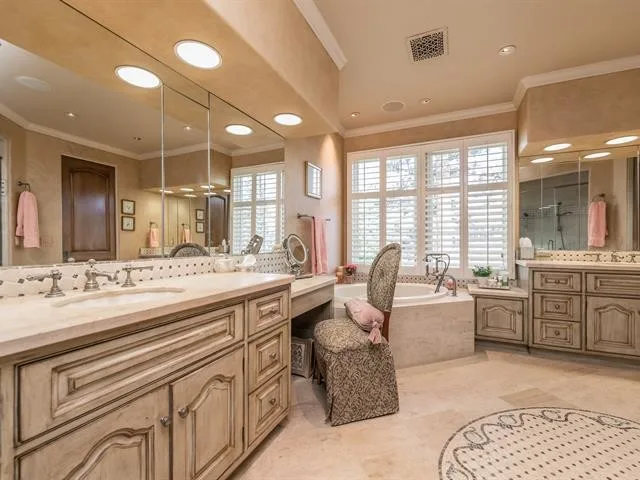 Personalized Montreux E by LakeCrest Builders - Photo 5