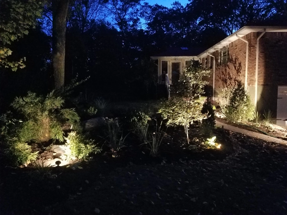 landscape lighting by Z.O. Landscaping - Photo 6