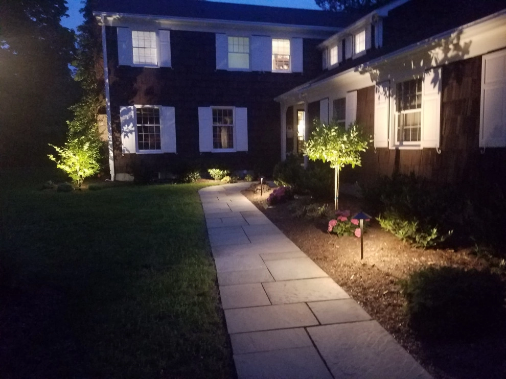 landscape lighting by Z.O. Landscaping - Photo 9