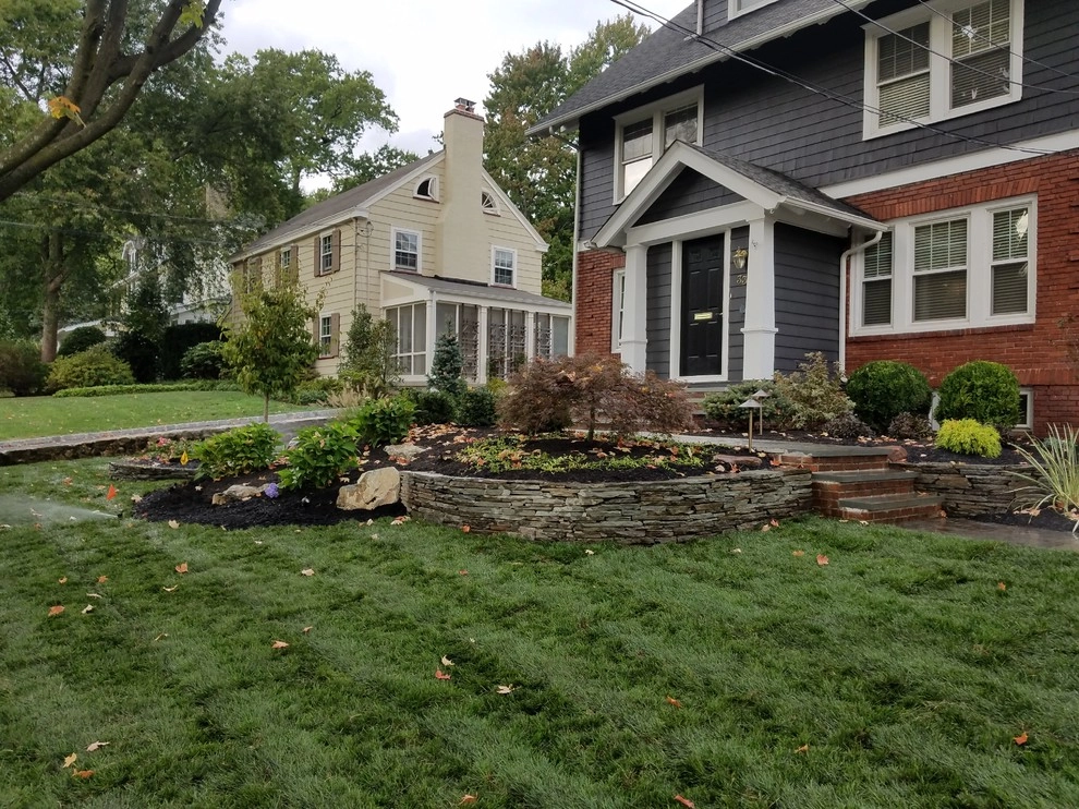 Front Landscape Design by Z.O. Landscaping - Photo 10