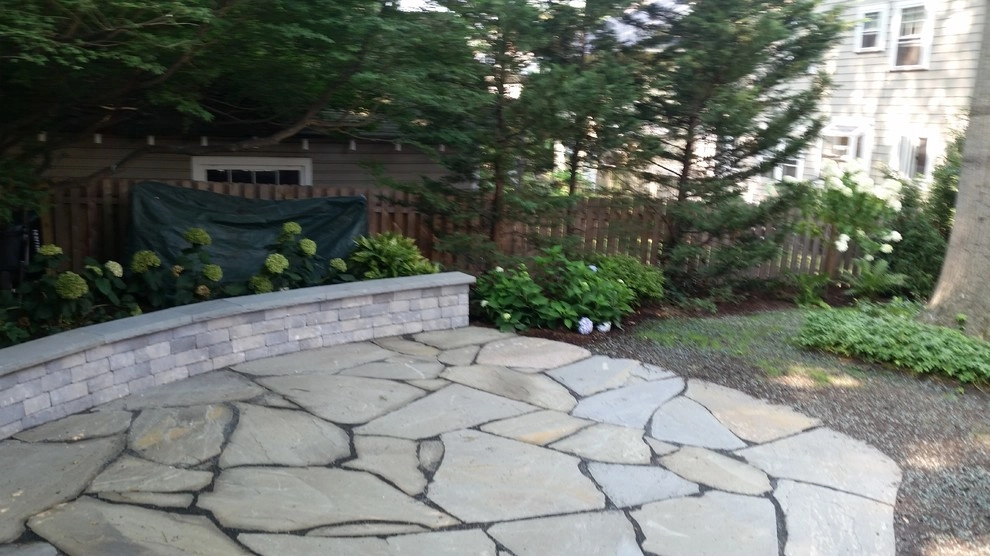Maplewood outdoor space by Z.O. Landscaping - Photo 3