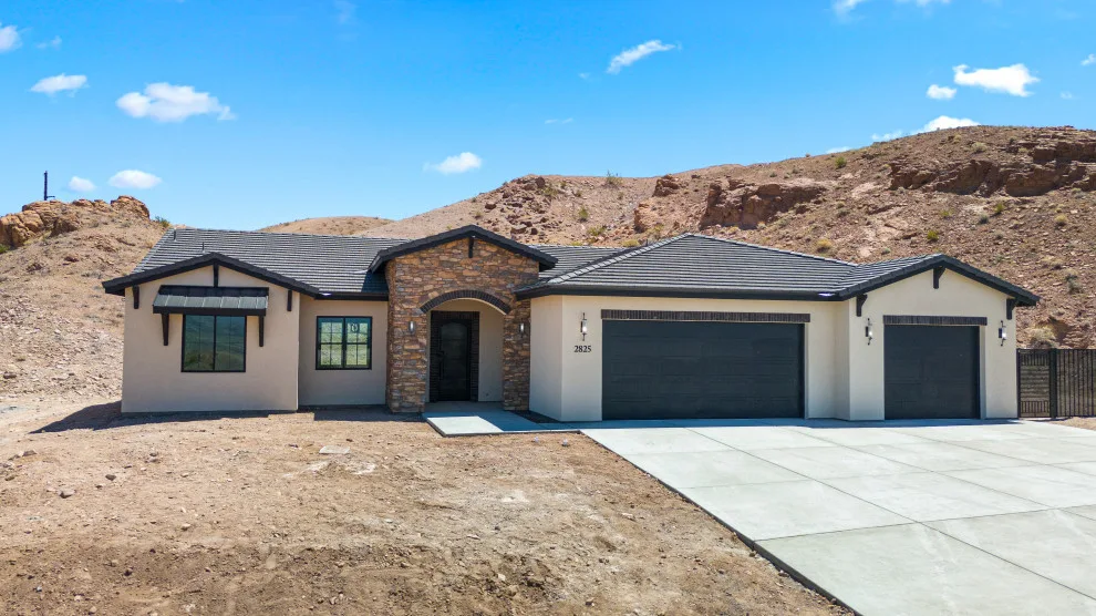Canyon Desert Custom by Maas Construction, Inc. - Photo 8