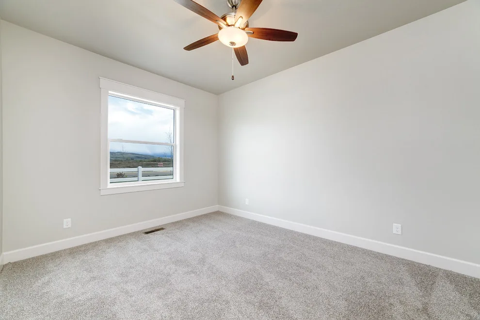 Riverside Plan 9-2 at Dry Creek Ranch by Highland Homes LLC - Photo 5