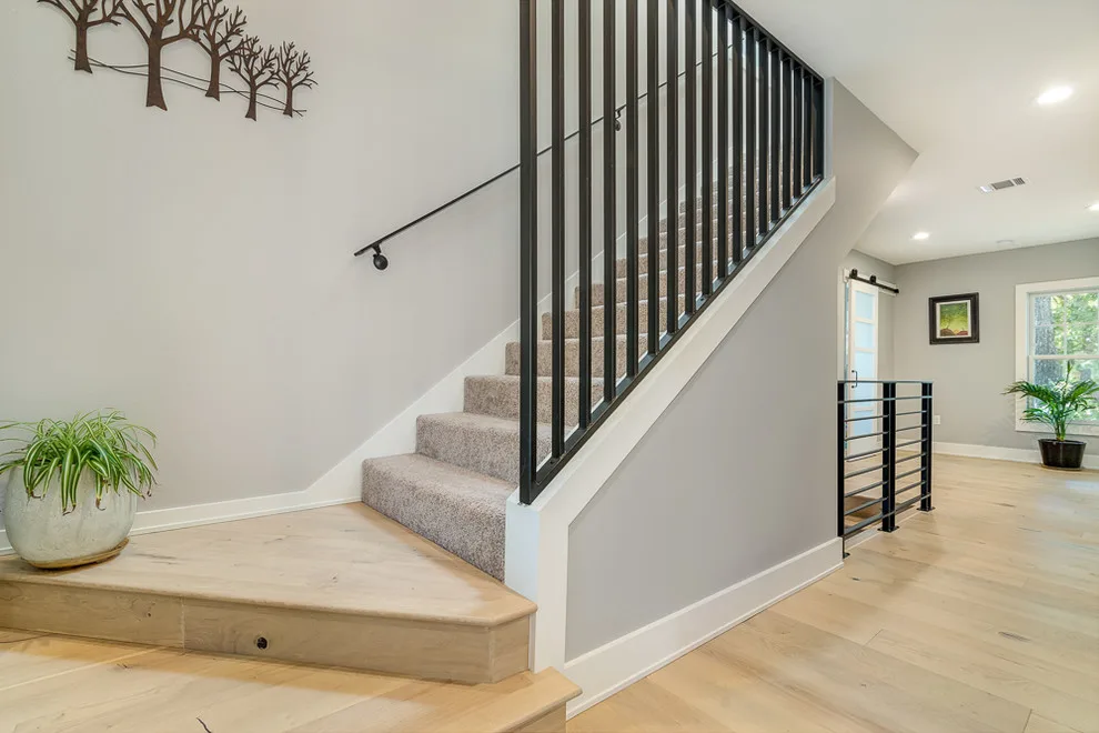 Austin East by Camelot Custom Homes Inc. - Photo 6
