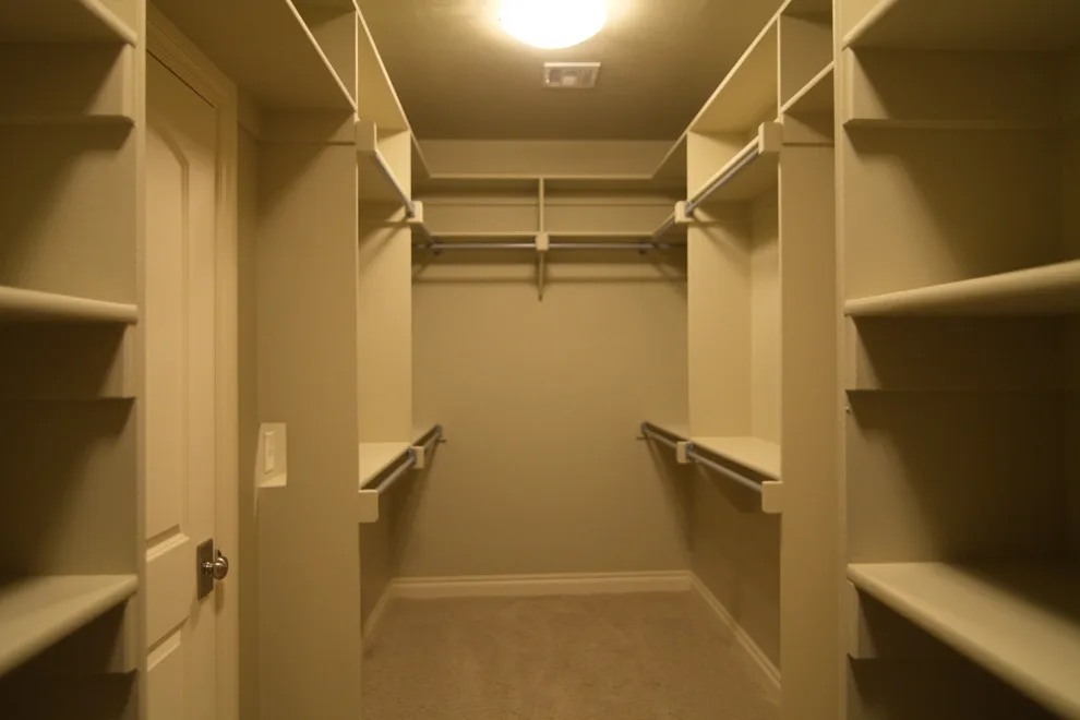 Edwards Custom Homes Inc. Speculative Properties by Edwards Custom Homes - Photo 36