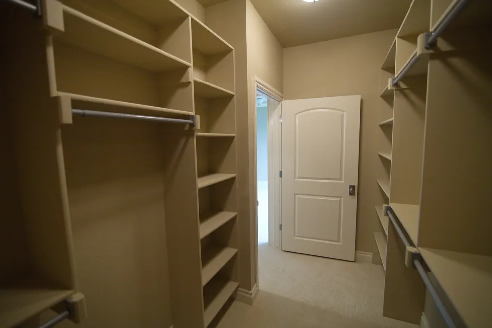 Edwards Custom Homes Inc. Speculative Properties by Edwards Custom Homes - Photo 32