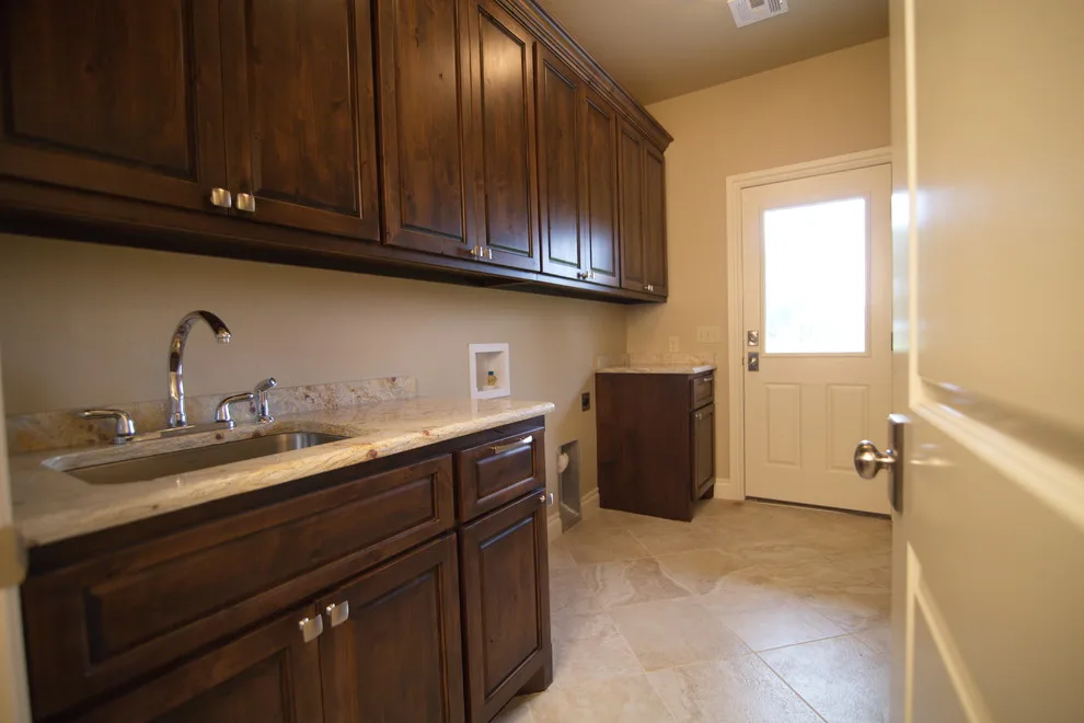 Edwards Custom Homes Inc. Speculative Properties by Edwards Custom Homes - Photo 11