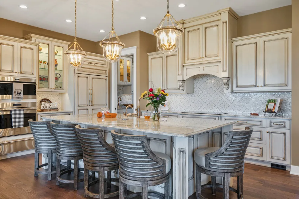 Sophisticated Bespoke Residence by Rezac Construction - Photo 3