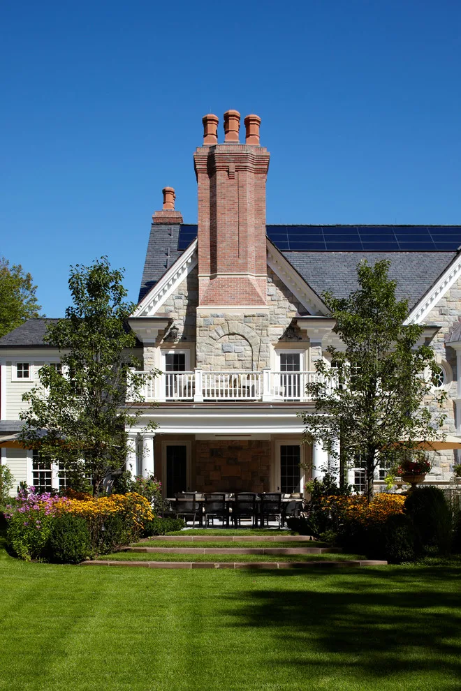 Graceful Greenwich Manor by Hobbs INC - Photo 9
