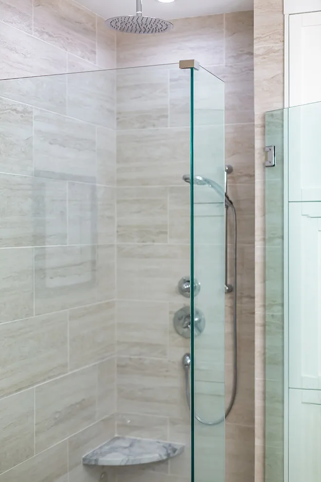 Sophisticated Main Bathroom by Vmax LLC - Photo 12
