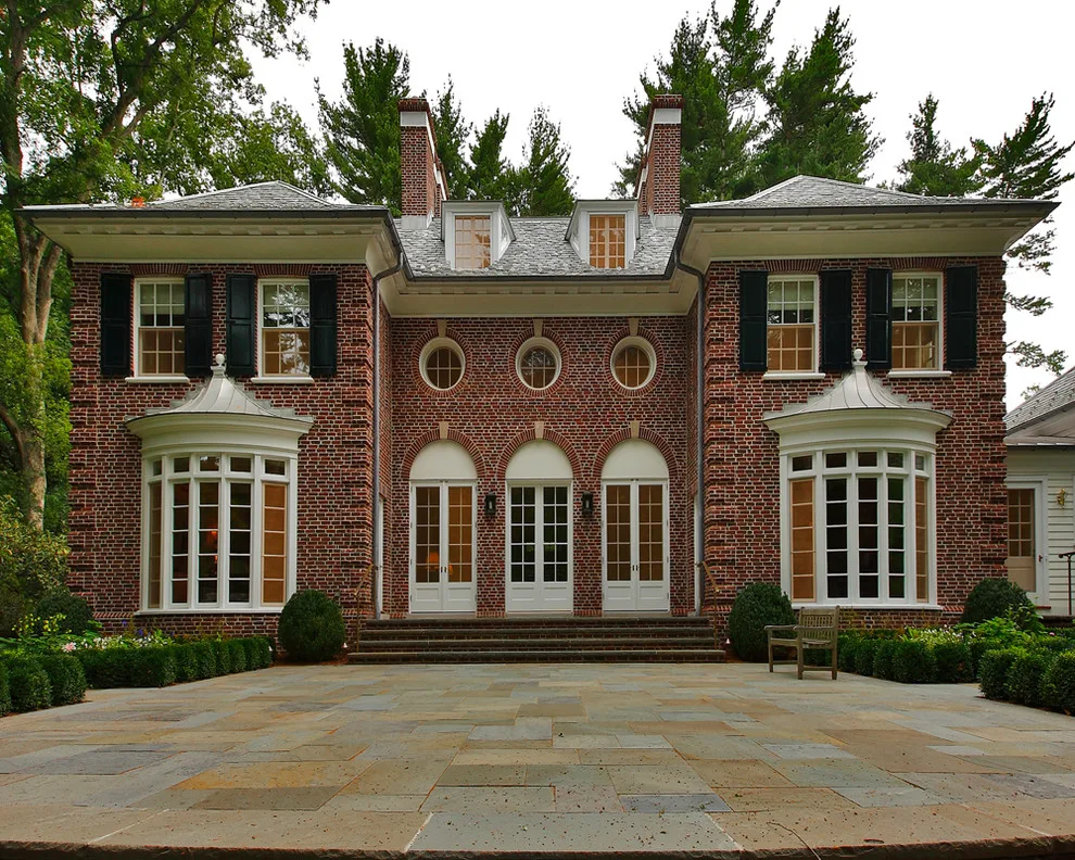 Traditional English Residence by Hobbs INC - Photo 2