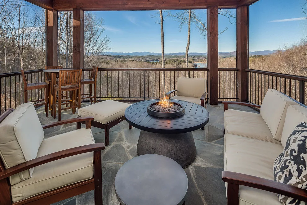 Keowee Springs Cliffs Eskuri Residence by Hillcrest Homes Of Keowee Inc. - Photo 11