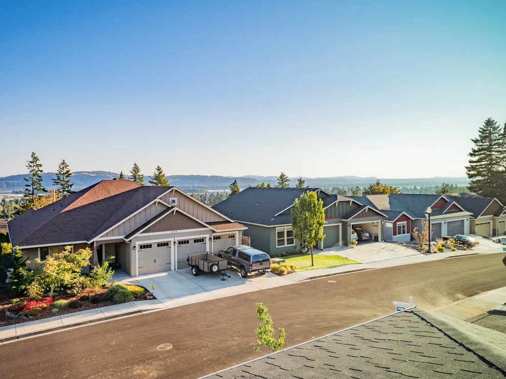 Bristol Ridge Vista Residence by Evergreen Homes - Photo 2
