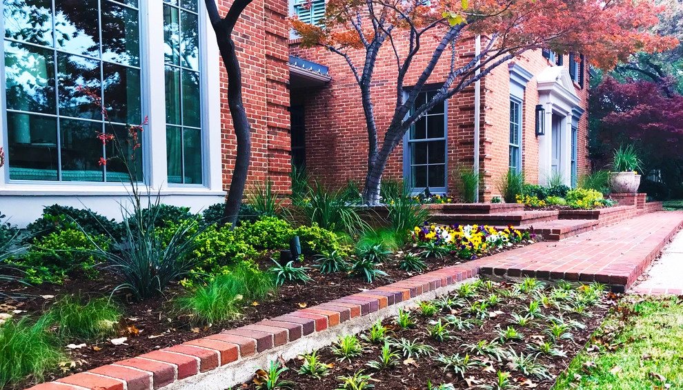 TRANSITIONAL FRONT YARD MAKE OVER by Blount Designs - Photo 3