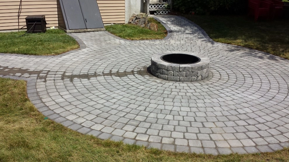 Hingham patio and fire pit by 1-877-lawn-crew - Photo 2