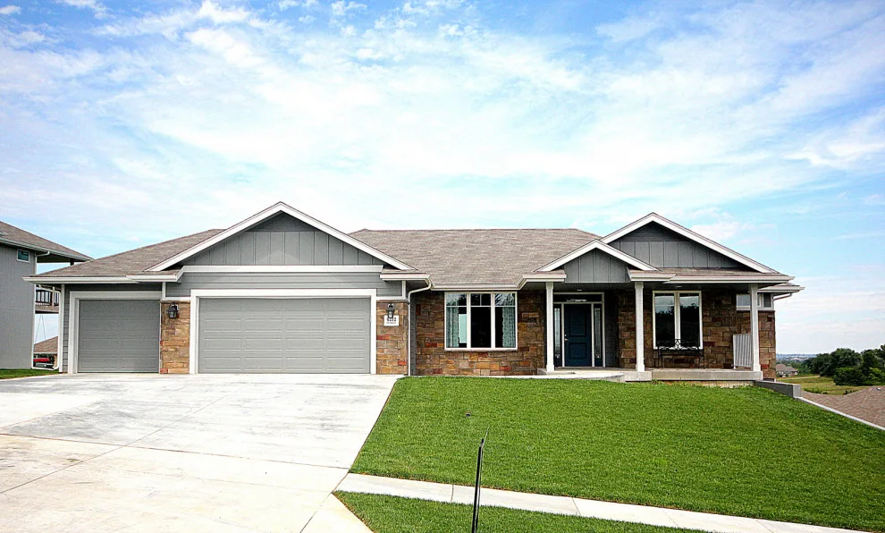 Outdoor Facade Gallery by Dultmeier Homes Inc - Photo 15