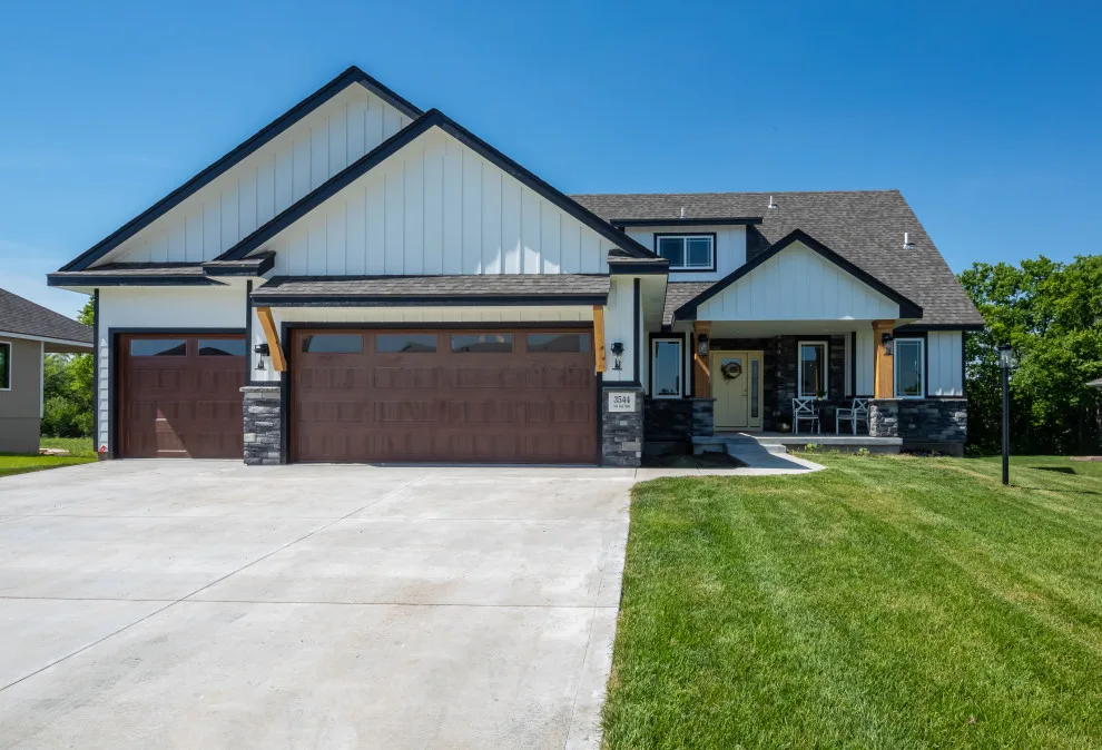Outdoor Facade Gallery by Dultmeier Homes Inc - Photo 30